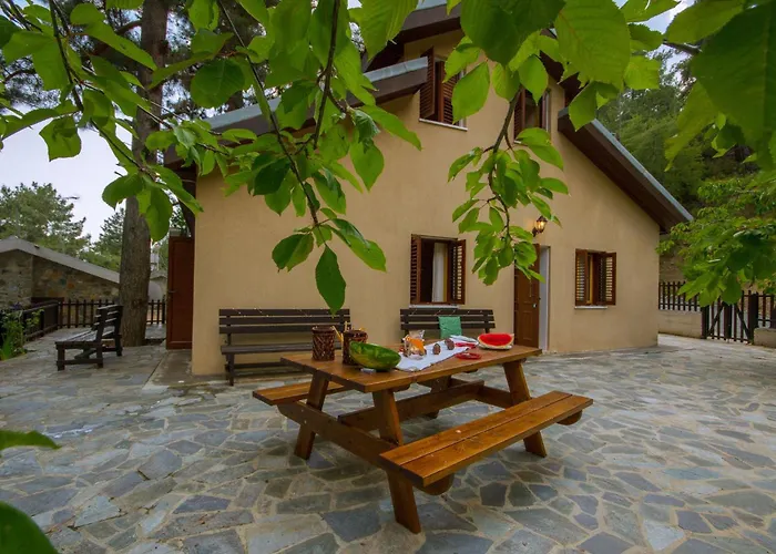 Vila Amazing In Pano Platres Cyprus